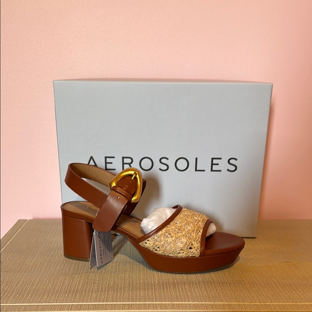 Aerosoles Women's Brown and Tan Sandals